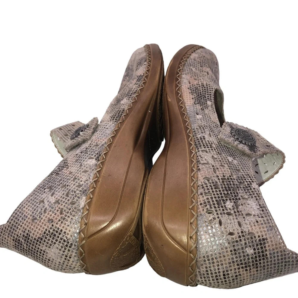 RIEKER ANTISTRESS Leather Mary Jane Shoes, Size 41 (US 9.5) - Perforated Design - Picture 9 of 12